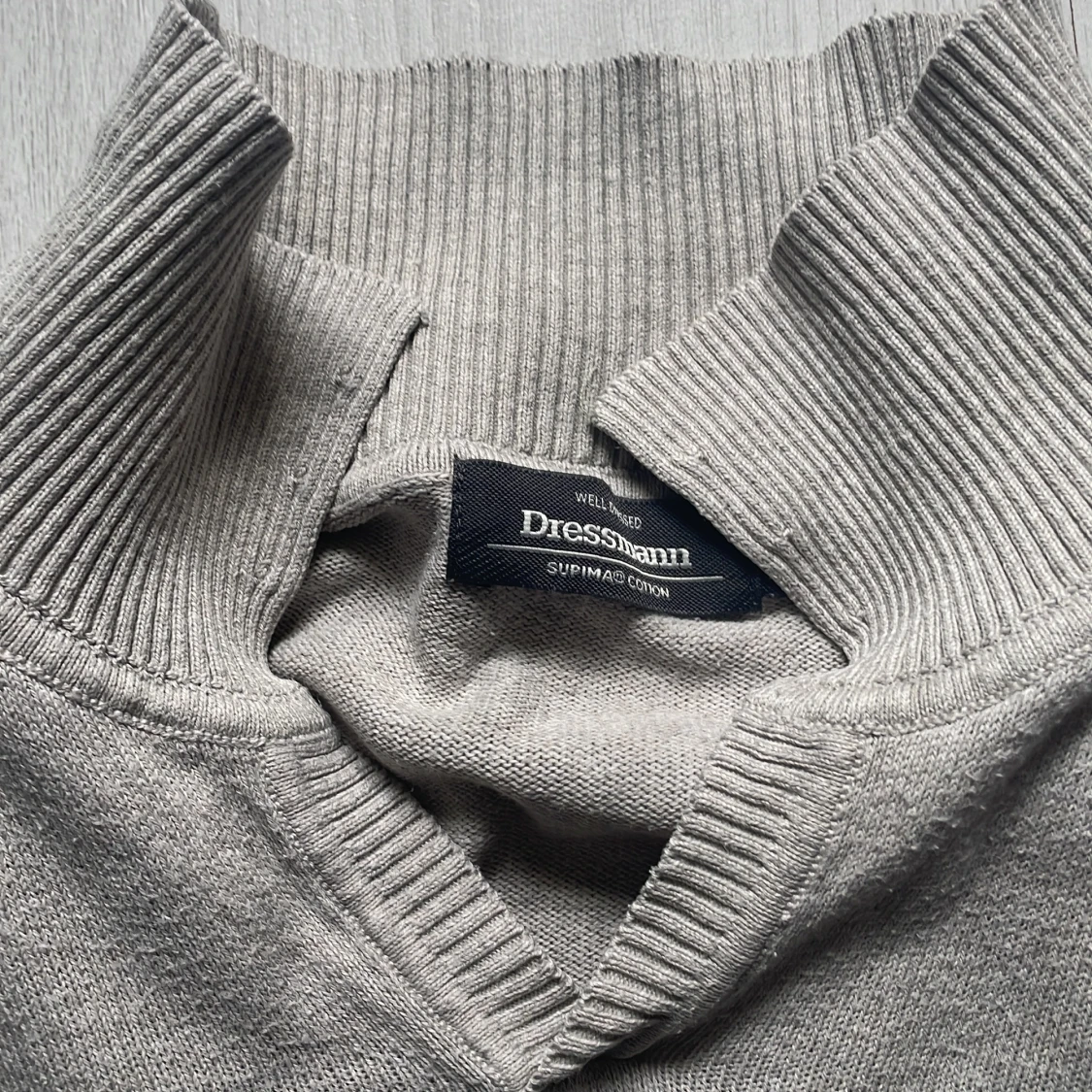 Beige tröja från Dressmann - 1