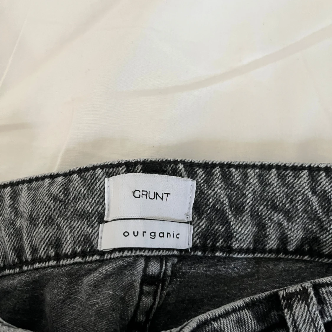 Grå jeans från Grunt - 1