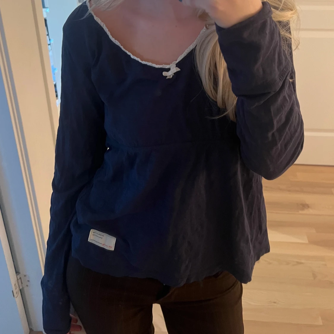 Mörkblå långärmad topp från Odd Molly