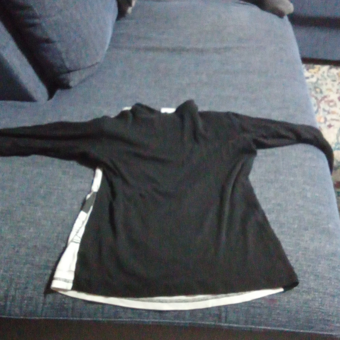 Svart och vit långärmad tröja med Bart Simpson - 1