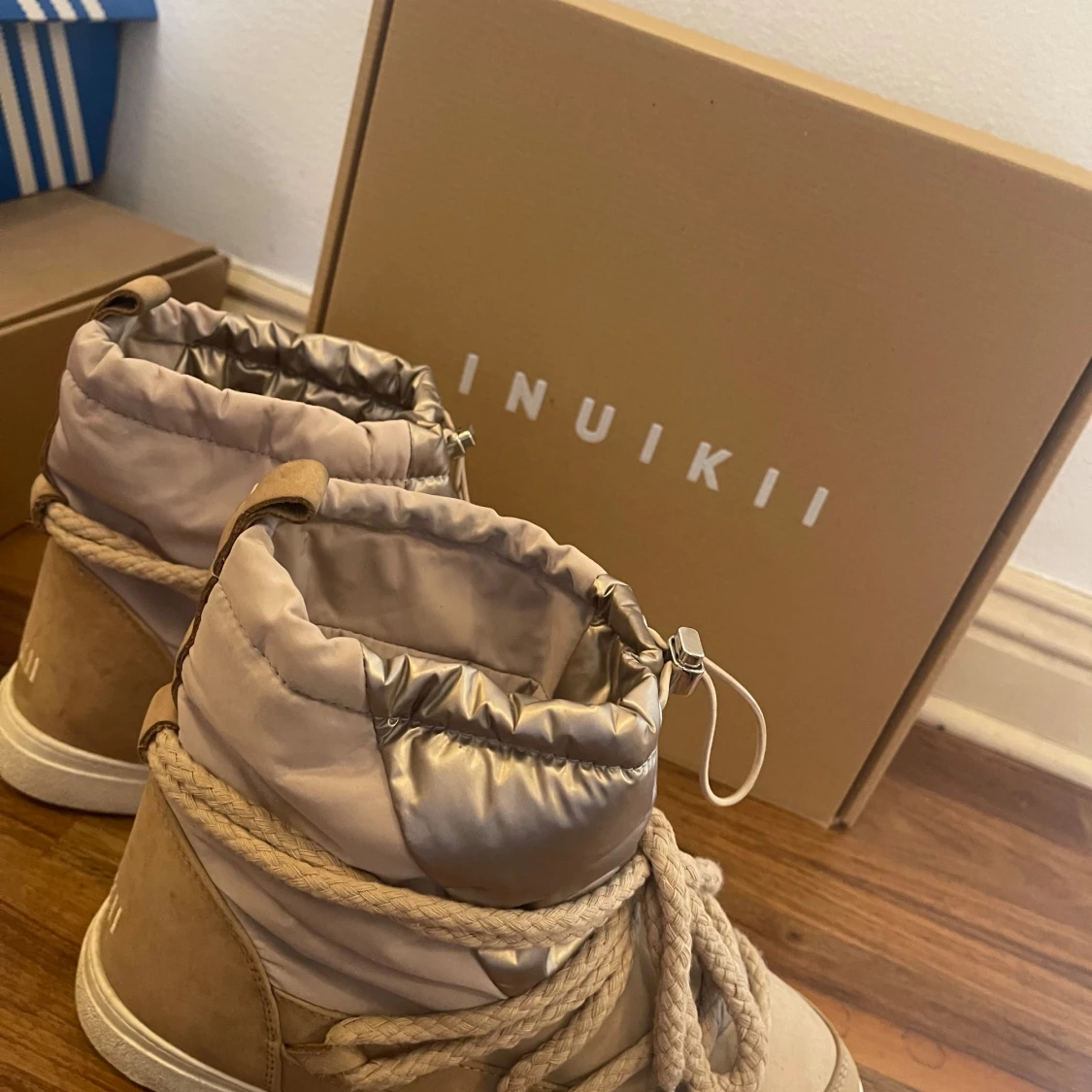 Beige Inuikii boots med snörning - 1