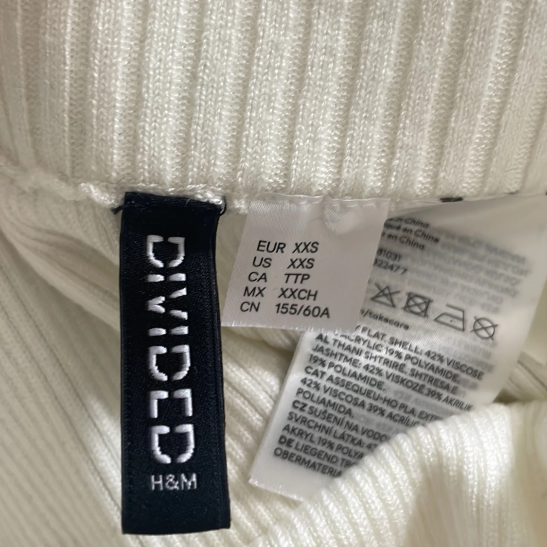 Vit ribbad långkjol från H&M Divided - 3