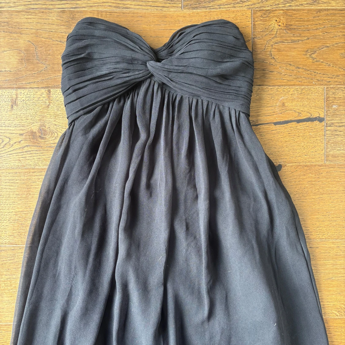 Svart långklänning från Nelly Trend