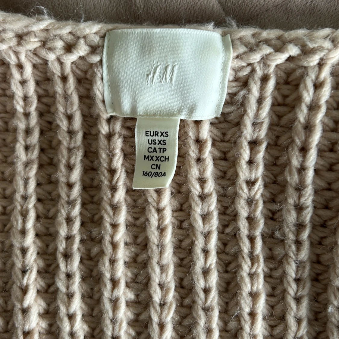 Kabelstickad tröja - 1