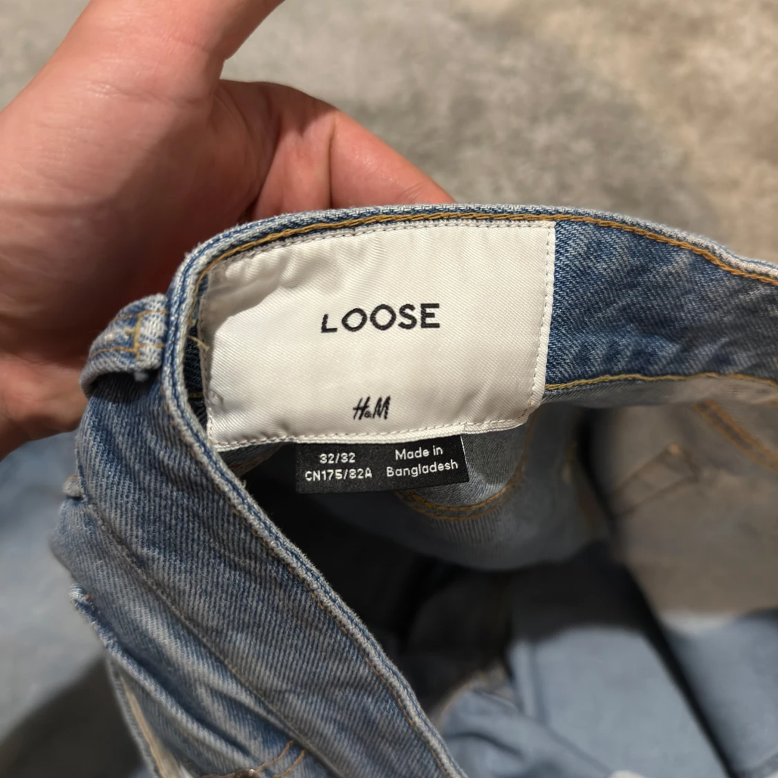 Blå loose fit jeans från H&M - 3