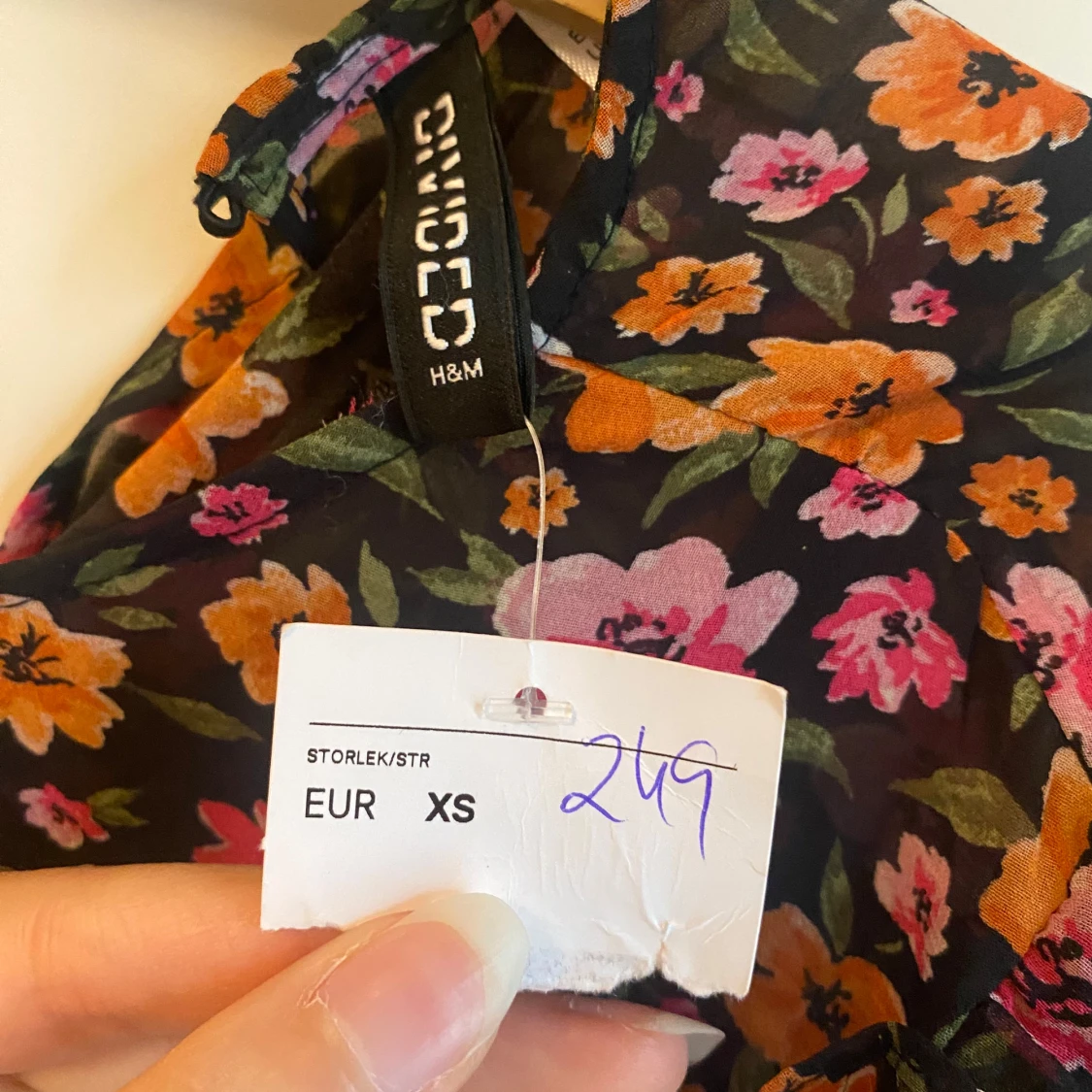 Blommig klänning från H&M Divided - 2