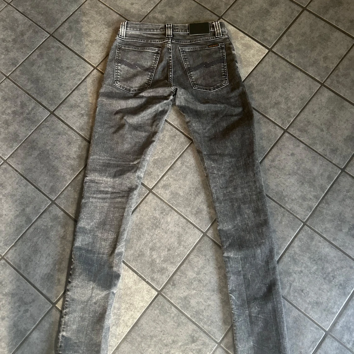 Grå  jeans från Nudie Jeans - 2