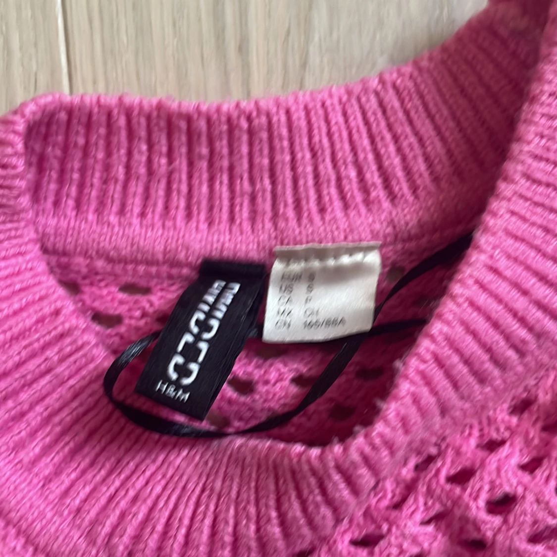 Rosa meshstickad topp från H&M - 1