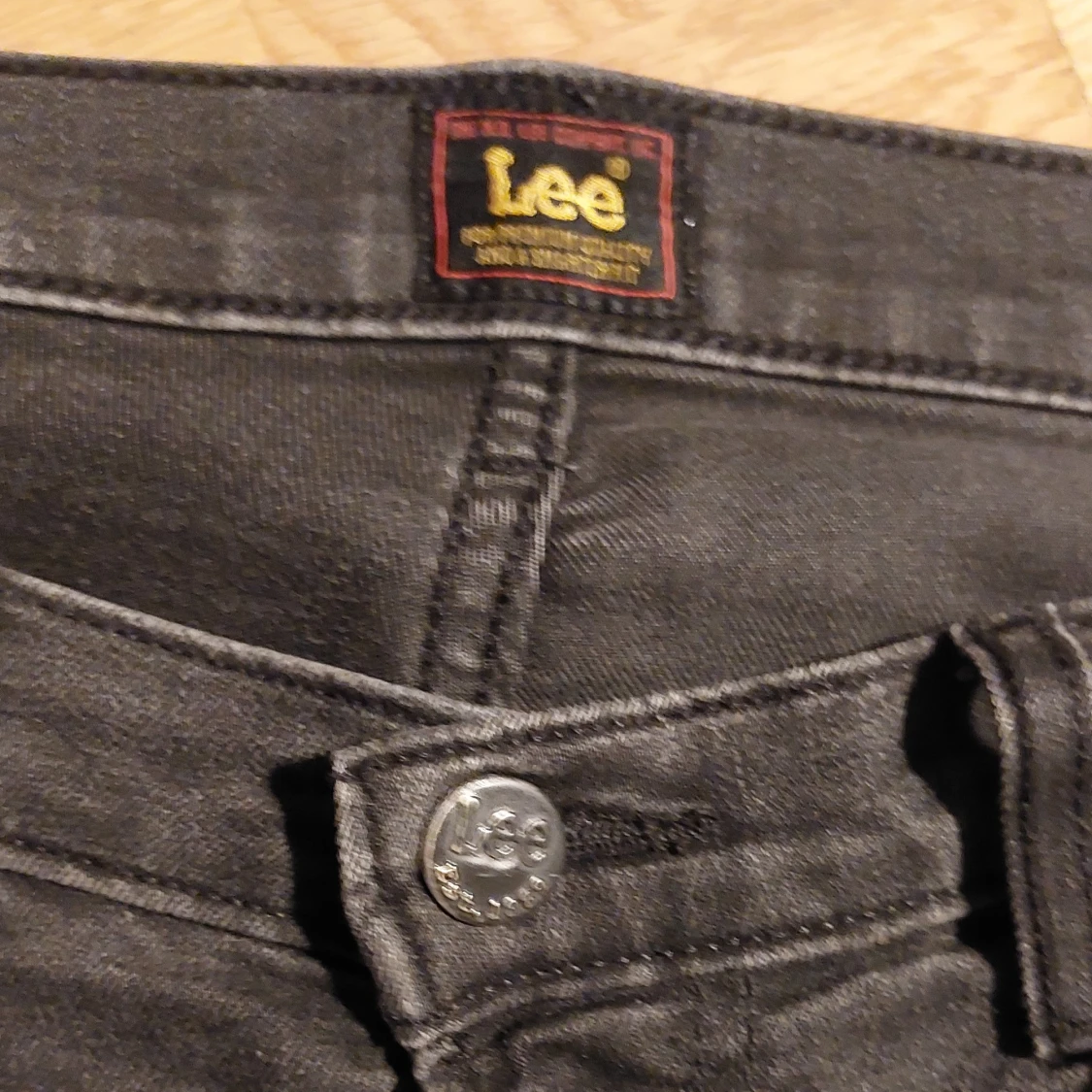 Svarta jeansbyxor från Lee Rider - 4