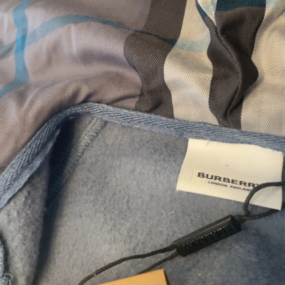 Ljusblå hoodie från Burberry - 3