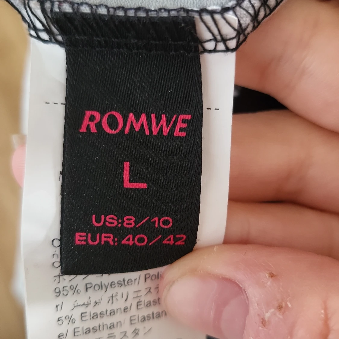 Svart träningsset med dödskallemönster från Romwe - 2