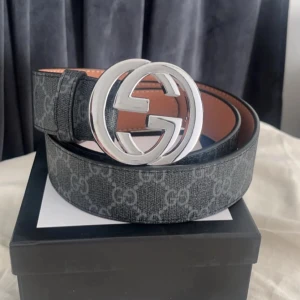 Gucci bälte - Helt ny oanvänd, passa på skriva vid minsta lilla funderingen/ priset går att diskutera vid snabb affär