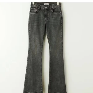 Grå flare jeans  - Helt nytt