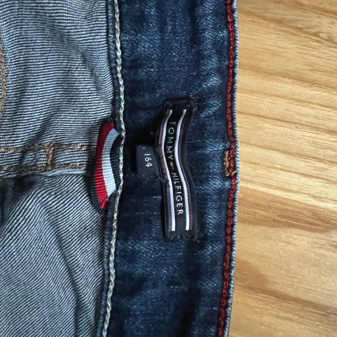 Mörkblå jeans från Tommy Hilfiger - 3
