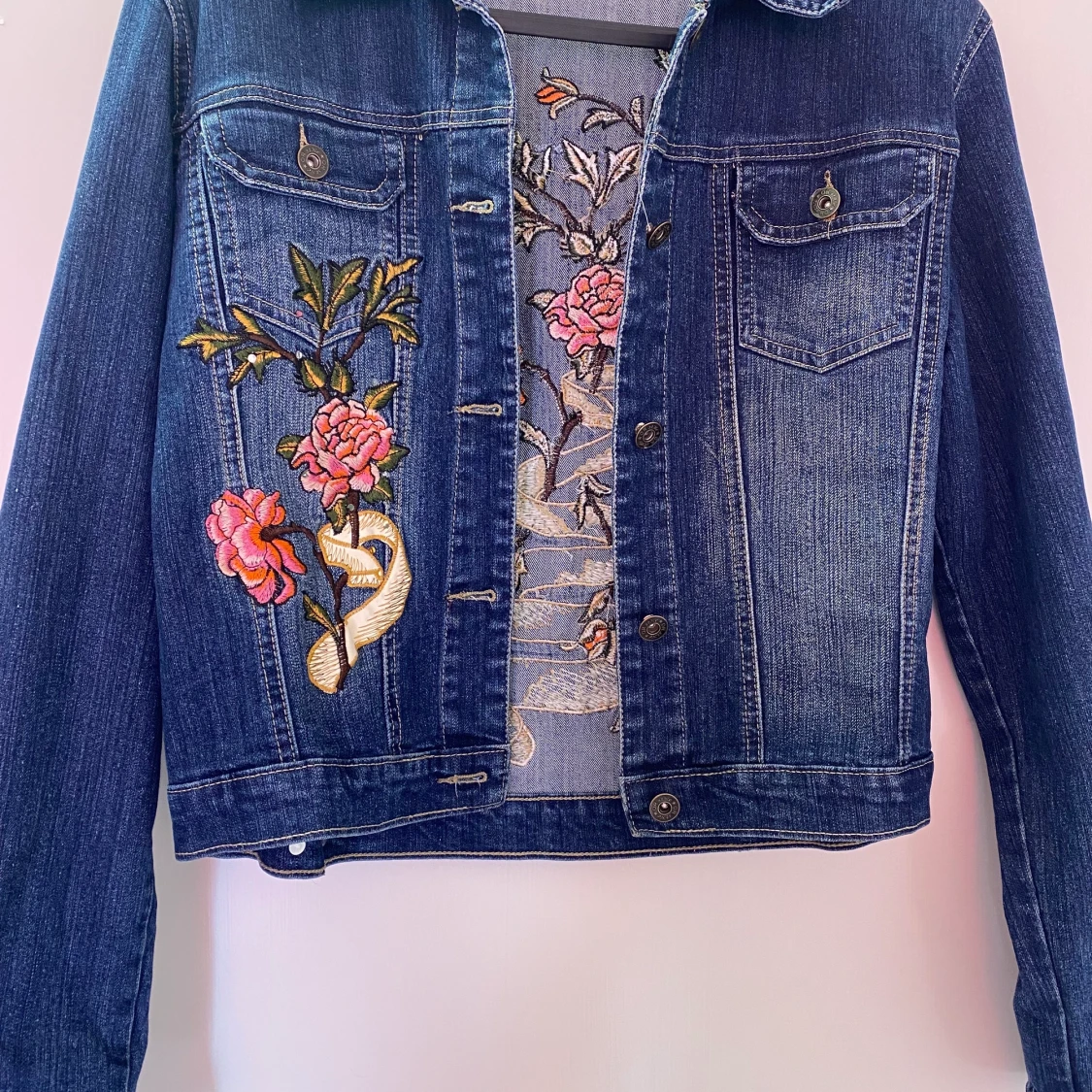 Oanvänd vintage jeansjacka i nytt skick