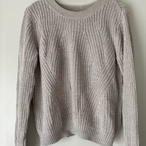 Stickad tröja - Stickad tröja från h&m Stl s, passar även xs 