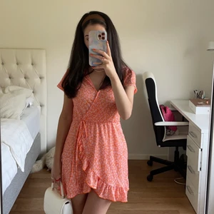 Söt klänning från Pull&Bear - Använd 2 ggr MAX 