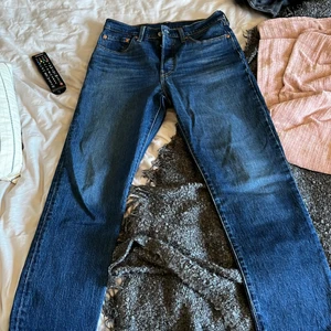 Levi’s 501 jeans  - Ett par skitnajs jeans, men som tyvärr inte kommit till användning. En snygg fit, klassiska 501:or. 