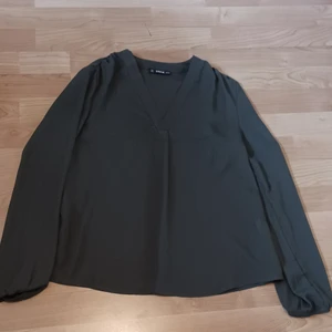 Blus - Aldrig använt 