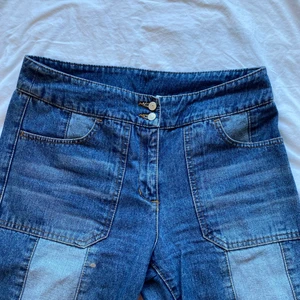 Mulitfärgade jeans  - Köpta på humana, midrise, storlek 38
