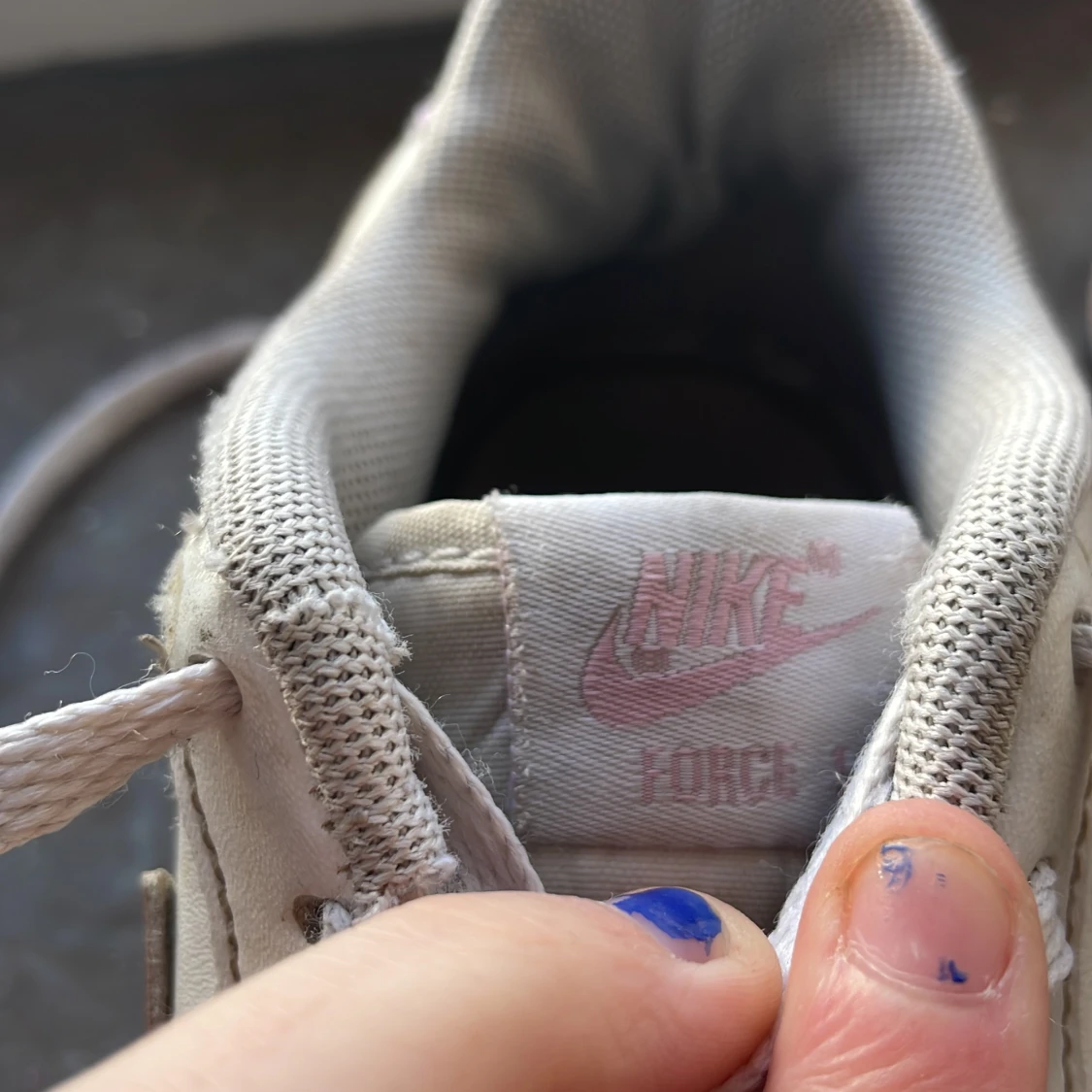 Rosa nike force 1 - 91