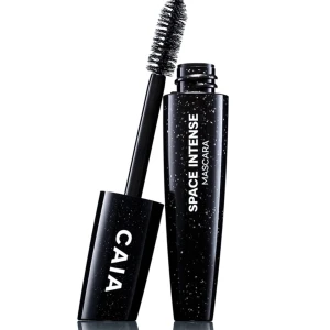 Space intense mascara Caia  - Säljer denna superfina mascaran ifrån Caia. Jag fick den i deras kalender (därav är mascarans förpackning vit) säljer då den inte funkade för mig🤎  Egna bilder går att få