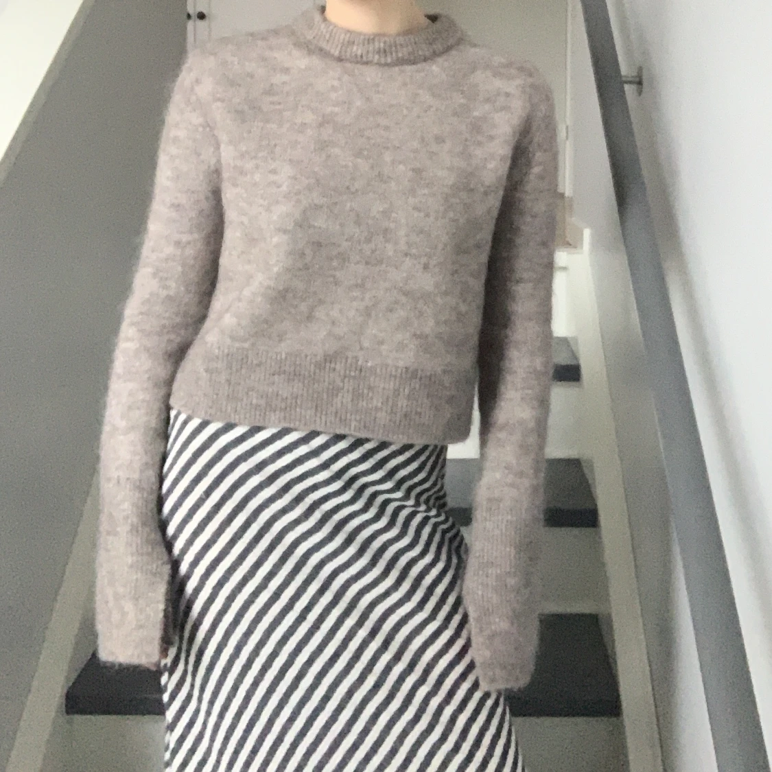 Stickad tröja i mohairmix från HM - 90