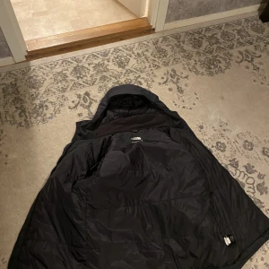Norhface jacka  - 9/10 sick  Storlek m  Jackan är dry proof 