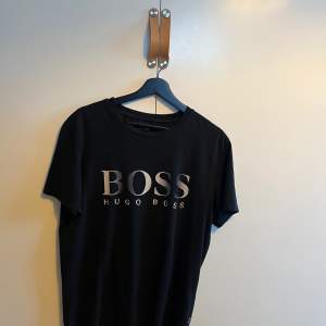 Hugo boss t-shirt ny skick 