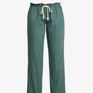 Roxy linnebyxor - Roxy linnebyxor i grön, storlek s, bra skick, säljer pågrund av fel storlek