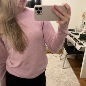 Stickadtröja  - Stickadtröja oanvänd