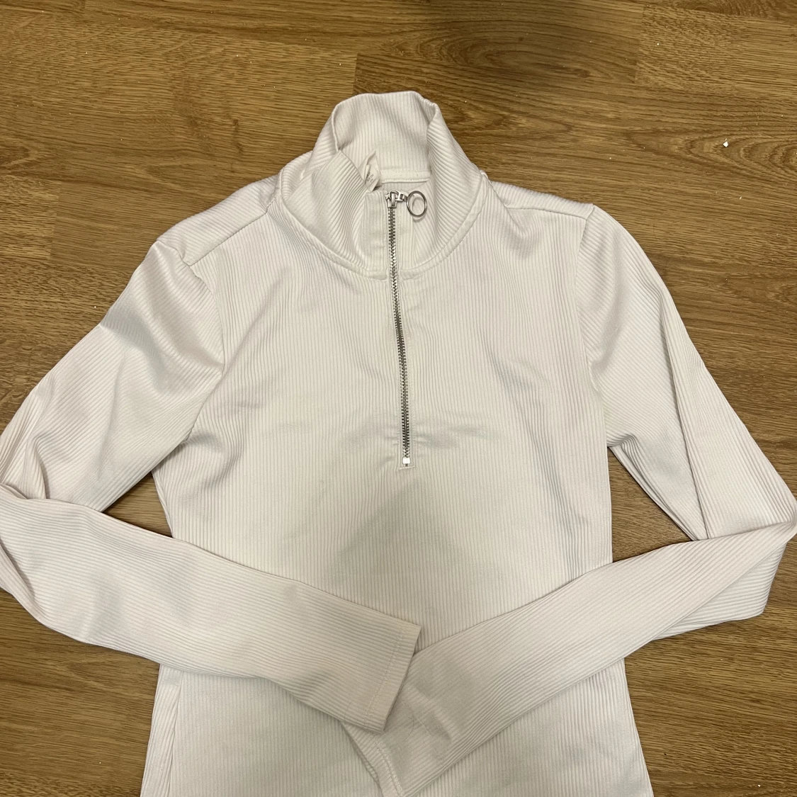 H&M tröja med halfzip, storlek S