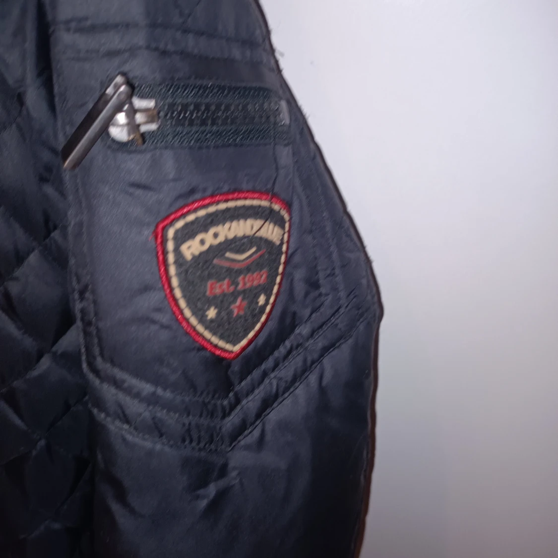 Rock and blue jacka - 91