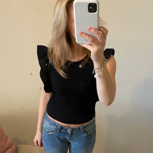 Zara tröja - Zaras volangtröja