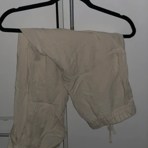 Linne byxor i xxs och xs  - Linnebyxor i xxs eller xs