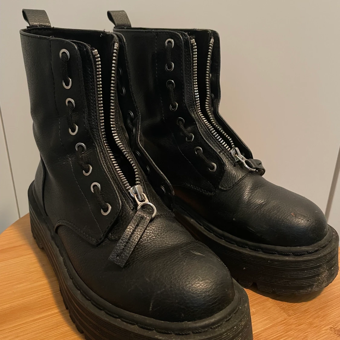 Boots - 90