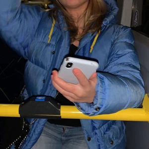 Fjällräven Jacka - Säljer denna jätte snygga jackan ifrån Fjällräven. Den är jätte snygg och varm💕 hör av dig för frågor eller liknande💕