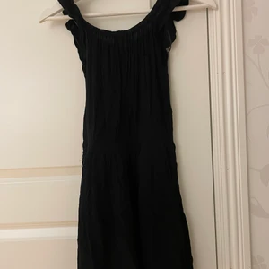 Svart klänning - Svart klänning. Bra skick 