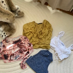 Toppar 50kr - Toppar xs/s! 50kr styck :)