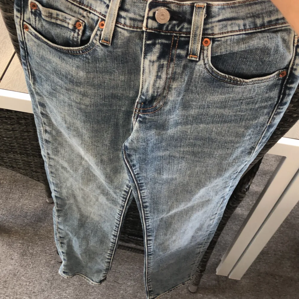 Straight leg jeans. Lot 511 ljusa i färgen  Strlk W28 L 32. Jeans & Byxor.