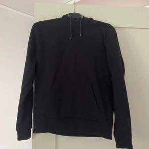 Svart hoodie  - Hoodie i storlek 34. 30 kr + frakt💕