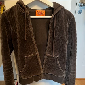 Juicy couture kofta - Brun Juciy Couture kofta i storlek xs Pris kan förhandlas  
