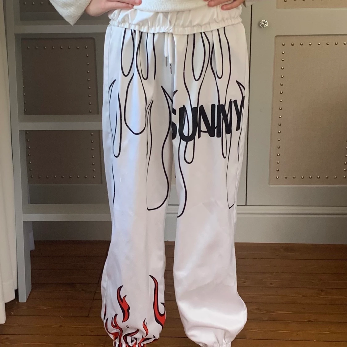 Jättefina vita mysbyxor🤍 - 90