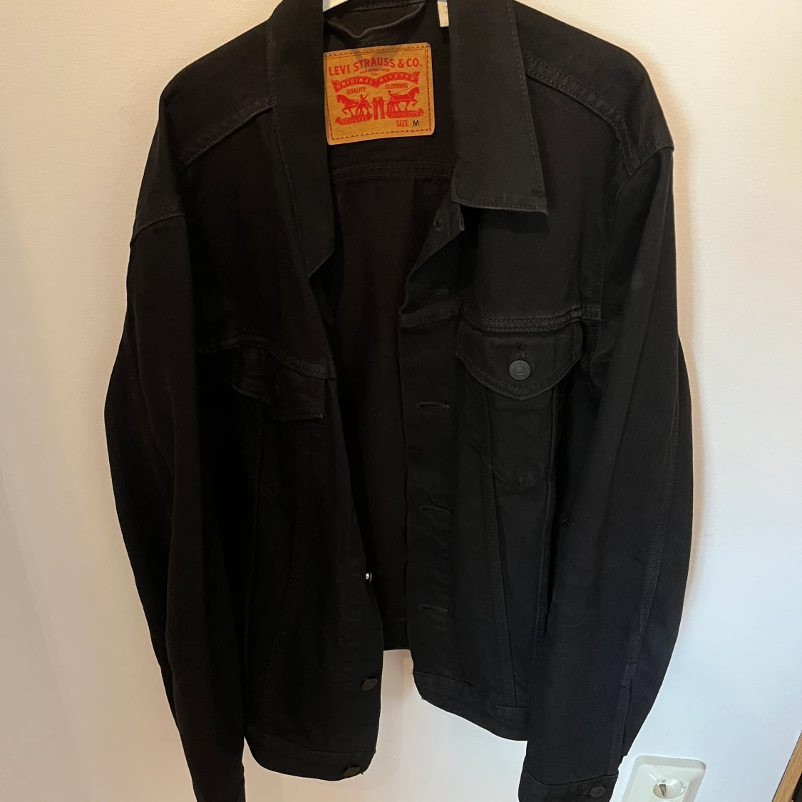 Levi’s svart jeansjacka