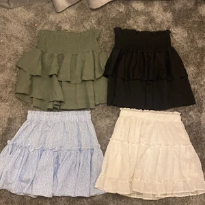 Volangkjolar! - Superfina kjolar, helt oanvända! Jättefina att använda som toppar också! 80kr st! ❌grön såld ❌svart såld ❌vit såld