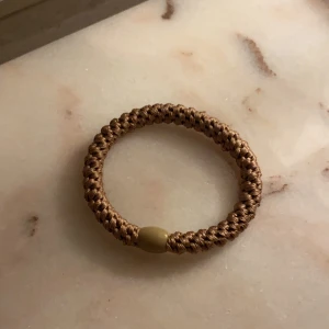 Kknekki - Säljer denna kknekki från Jackie (det står inte kknekki på armbandet) för 4kr + 20kr frakt ❤️