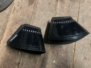 Säljer av massor :) - Säljer massor boots i M resten är full