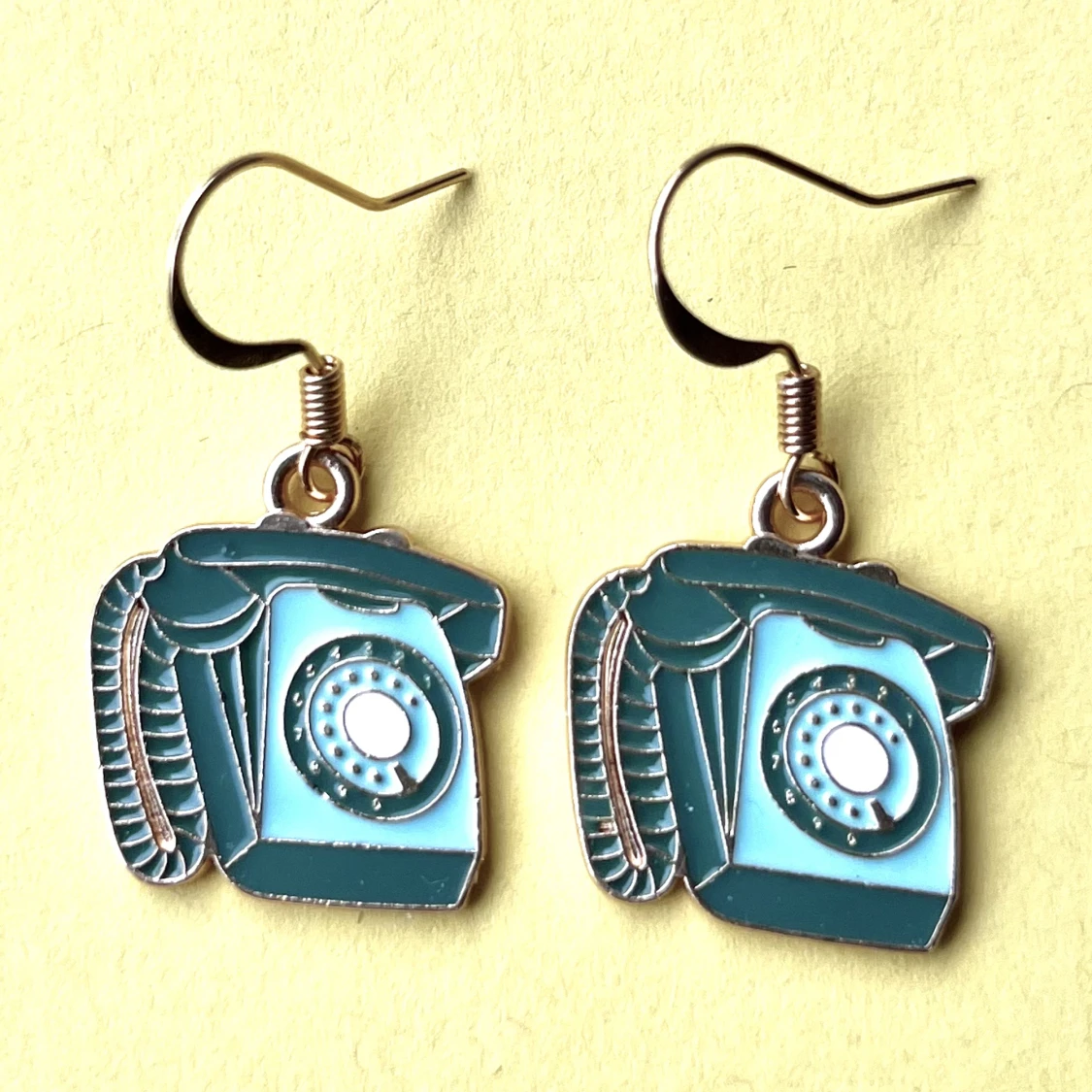 Retro telefon örhängen  - 90