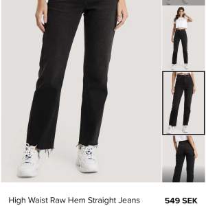 Svarta raka highwaist jeans från NA-KD, aldrig använda, strl 36, nypris 549 