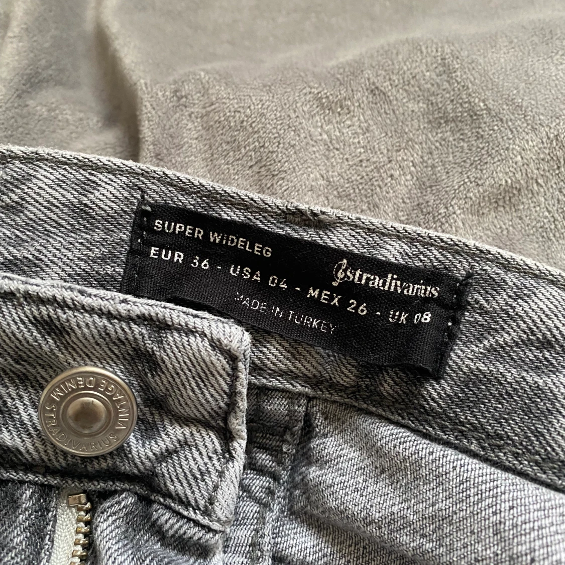 Gråa jeans - 91